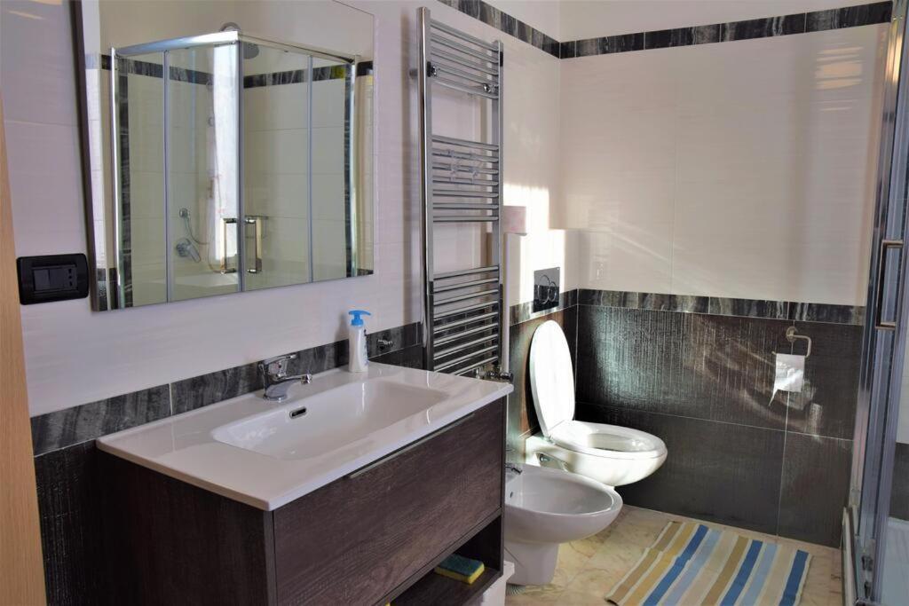 Bluhouse Apartment Genoa Bagian luar foto